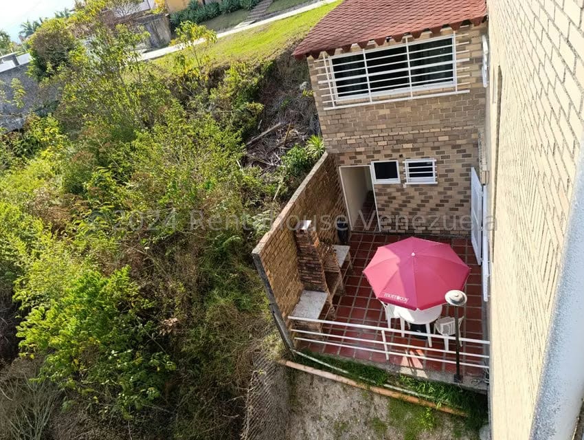 Casa (Multipes Niveles) en Venta en Los Guayabitos, Distrito Metropolitano - 51