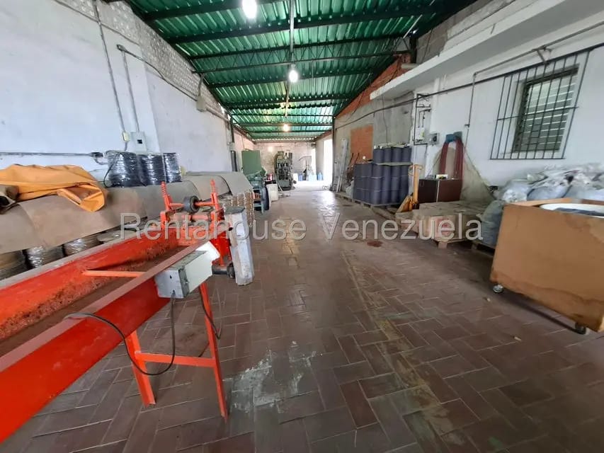 Comercial (Galpon - Deposito) en Venta en Turumo, Distrito Metropolitano - 13