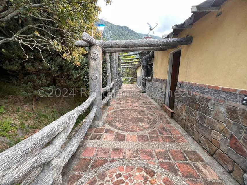 Casa (Duplex) en Venta en Galipan, Distrito Metropolitano - 21