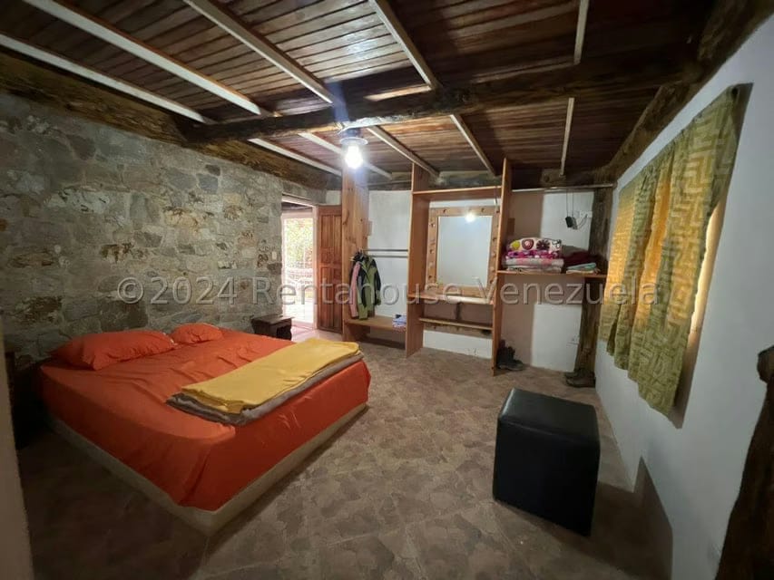 Casa (Duplex) en Venta en Galipan, Distrito Metropolitano - 24