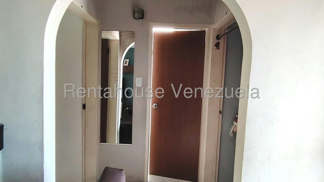 Casa (1 Nivel) en Venta en Prados del Golf, Lara - 8