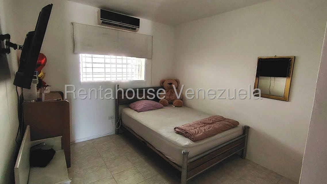 Casa (1 Nivel) en Venta en Prados del Golf, Lara - 10