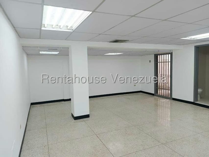 Comercial (Local Comercial) en Alquiler en 5 de Julio, Zulia - 3