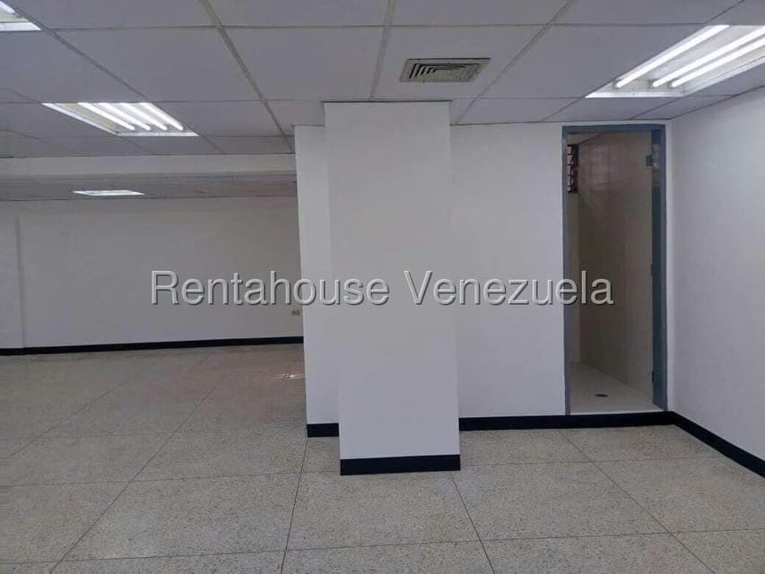 Comercial (Local Comercial) en Alquiler en 5 de Julio, Zulia - 4