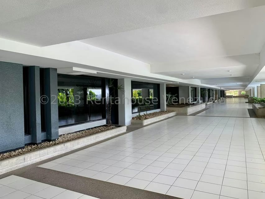 Apartamento (1 Nivel) en Alquiler en Sorocaima, Distrito Metropolitano - 4