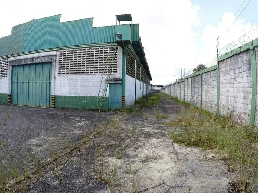 Comercial (Galpon - Deposito) en Venta en Mariche, Distrito Metropolitano - 34