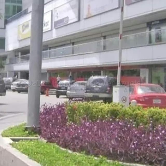 Comercial (Local Comercial) en Venta en Vega Arriba, Miranda - 2