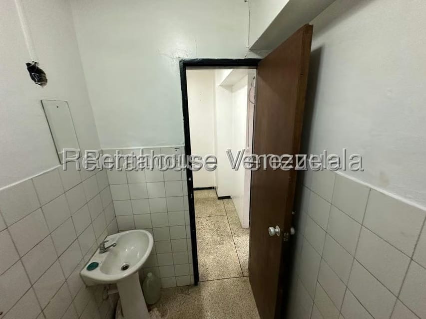 Comercial (Local Comercial) en Alquiler en Chacao, Distrito Metropolitano - 8