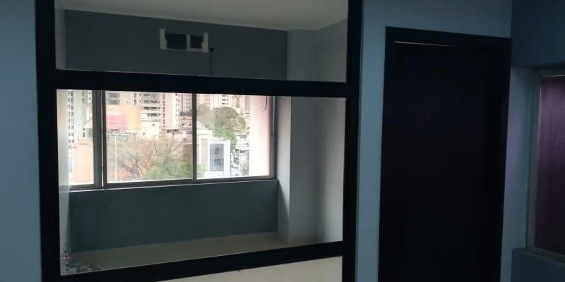 Comercial (Oficina) en Alquiler en Colinas de Bello Monte, Distrito Metropolitano - 12