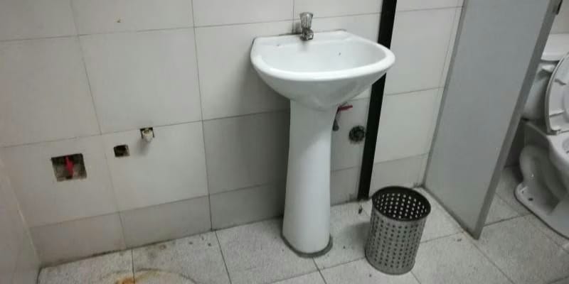 Comercial (Oficina) en Alquiler en Colinas de Bello Monte, Distrito Metropolitano - 20