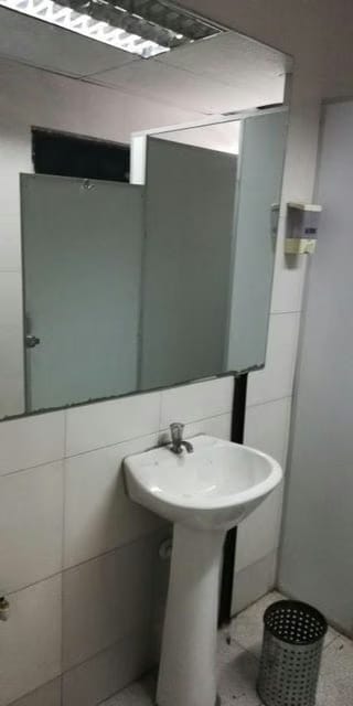 Comercial (Oficina) en Alquiler en Colinas de Bello Monte, Distrito Metropolitano - 21
