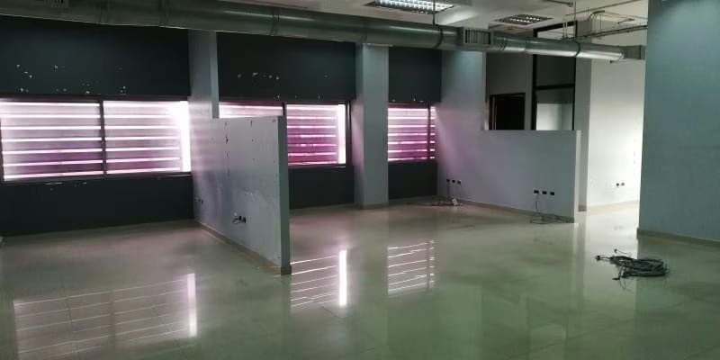 Comercial (Oficina) en Alquiler en Colinas de Bello Monte, Distrito Metropolitano - 5