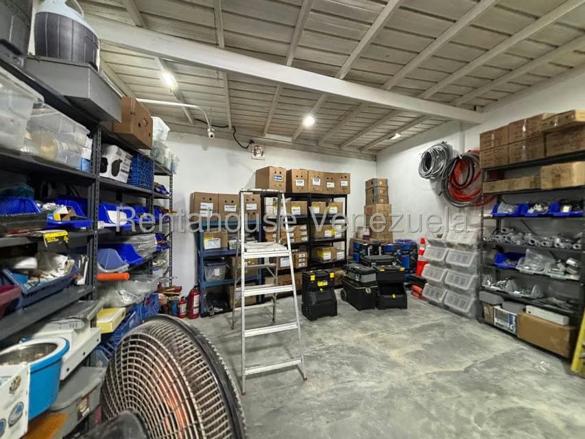 Comercial (Galpon - Deposito) en Venta en La Union, Distrito Metropolitano - 32