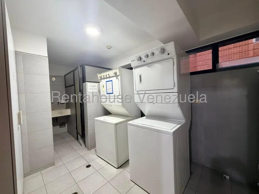 Apartamento (1 Nivel) en Alquiler en Campo Alegre, Distrito Metropolitano - 8