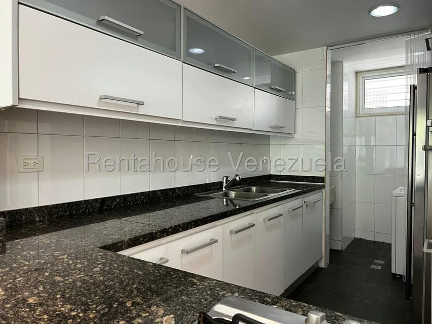 Apartamento (1 Nivel) en Alquiler en Escampadero, Distrito Metropolitano - 8