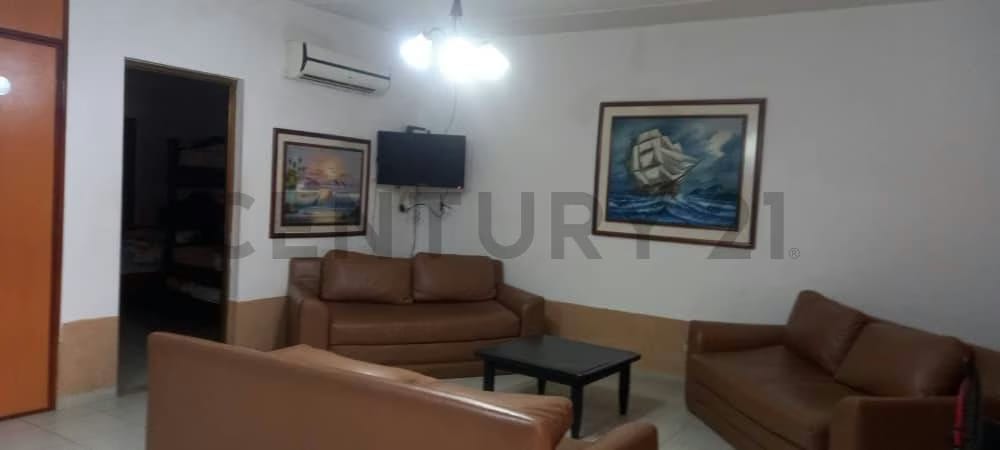 Venta de Casa Vacacional en Chichiriviche - 16