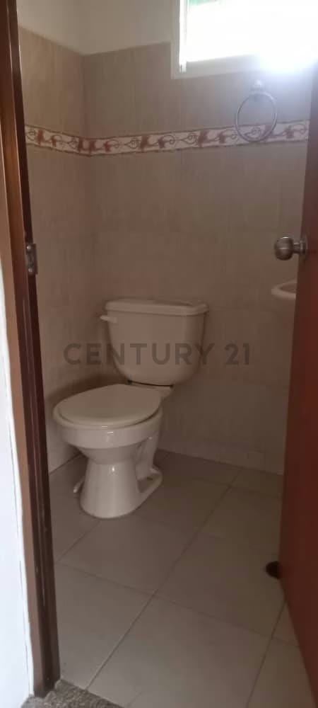 Venta de Casa Vacacional en Chichiriviche - 26