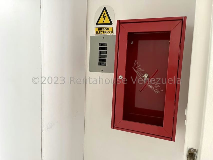 Comercial (Local Comercial) en Alquiler en El Hatillo, Distrito Metropolitano - 11