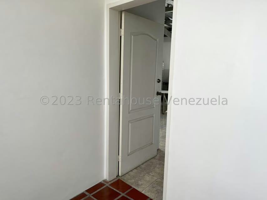 Comercial (Local Comercial) en Alquiler en El Hatillo, Distrito Metropolitano - 3
