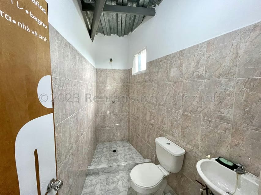 Comercial (Local Comercial) en Alquiler en El Hatillo, Distrito Metropolitano - 10