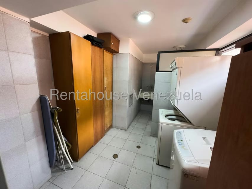 Apartamento (1 Nivel) en Alquiler en Campo Alegre, Distrito Metropolitano - 14