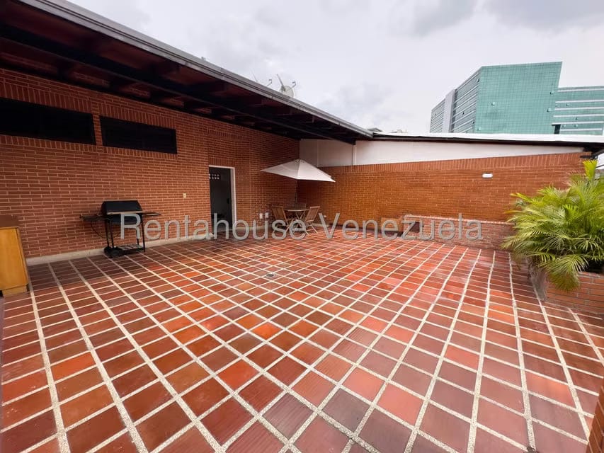 Apartamento (1 Nivel) en Alquiler en Campo Alegre, Distrito Metropolitano - 17