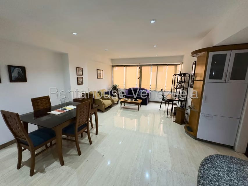 Apartamento (1 Nivel) en Alquiler en Campo Alegre, Distrito Metropolitano - 5