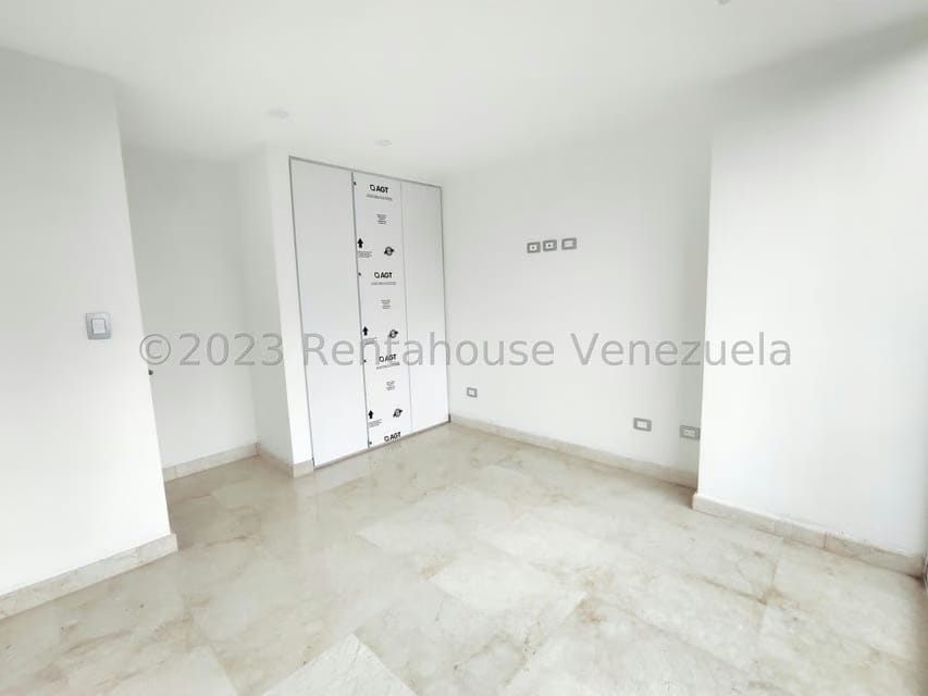 Townhouse (Multiples Niveles) en Venta en Loma Linda, Distrito Metropolitano - 14