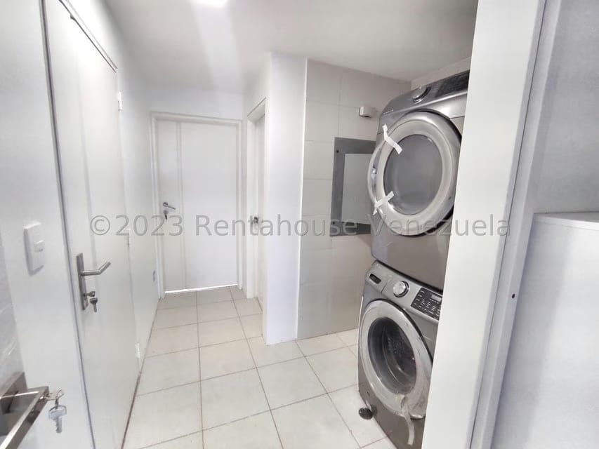 Townhouse (Multiples Niveles) en Venta en Loma Linda, Distrito Metropolitano - 23