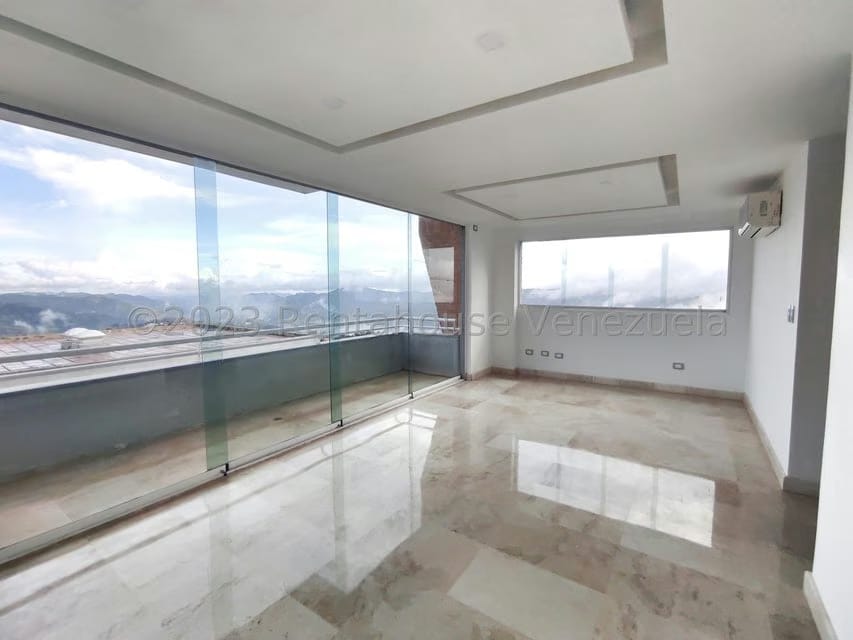 Townhouse (Multiples Niveles) en Venta en Loma Linda, Distrito Metropolitano - 4