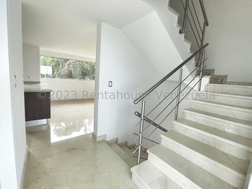 Townhouse (Multiples Niveles) en Venta en Loma Linda, Distrito Metropolitano - 9