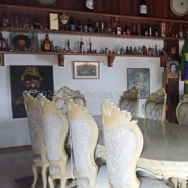 Casa (Multipes Niveles) en Venta en Club Hipico, Miranda - 33