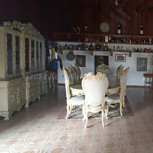 Casa (Multipes Niveles) en Venta en Club Hipico, Miranda - 36