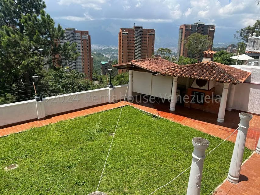 Casa (Duplex) en Venta en Los Naranjos del Cafetal, Distrito Metropolitano - 3
