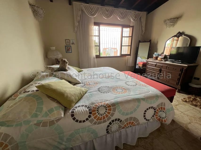 Casa (Duplex) en Venta en Los Naranjos del Cafetal, Distrito Metropolitano - 25