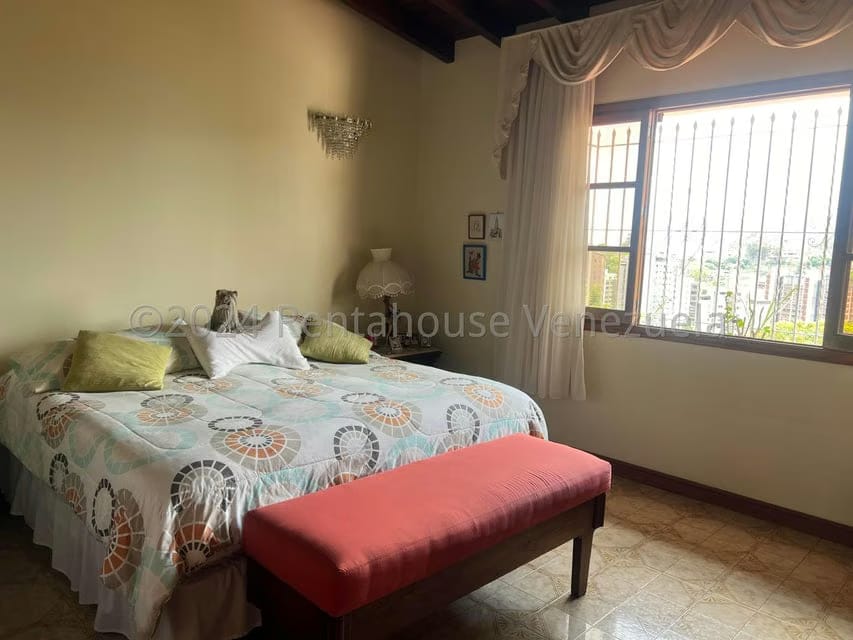 Casa (Duplex) en Venta en Los Naranjos del Cafetal, Distrito Metropolitano - 26