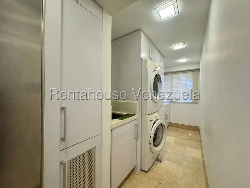 Apartamento (1 Nivel) en Venta en Colinas de Los Chaguaramos, Distrito Metropolitano - 19