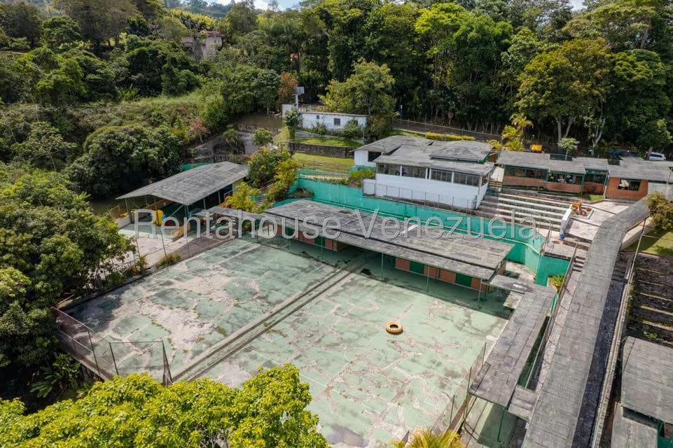 Terreno (Comercial) en Venta en Oripoto, Distrito Metropolitano - 2