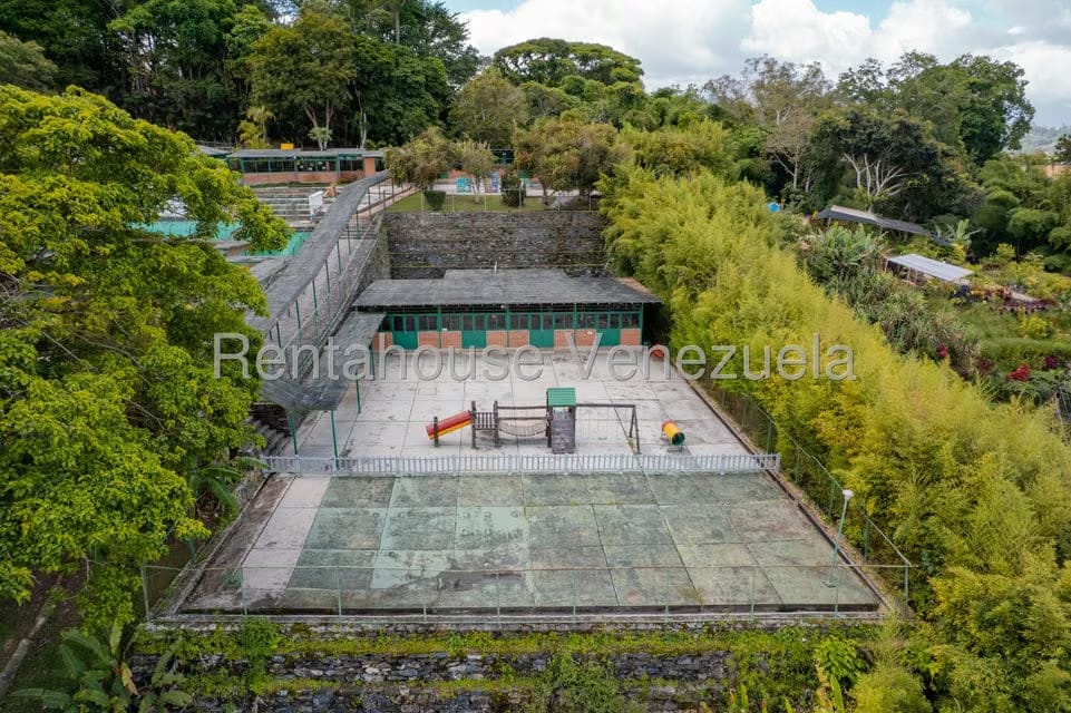 Terreno (Comercial) en Venta en Oripoto, Distrito Metropolitano - 11