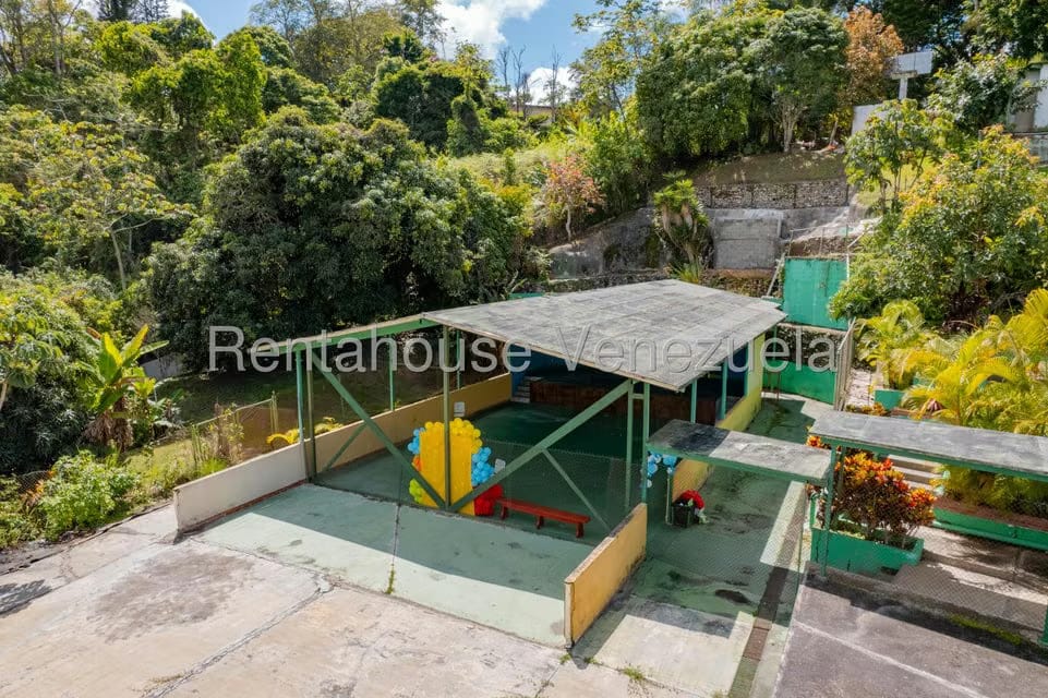 Terreno (Comercial) en Venta en Oripoto, Distrito Metropolitano - 16