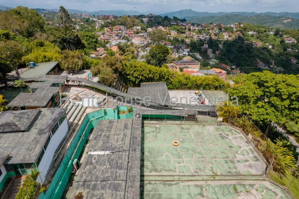 Terreno (Comercial) en Venta en Oripoto, Distrito Metropolitano - 6