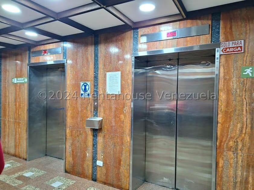 Comercial (Oficina) en Alquiler en Sabana Grande, Distrito Metropolitano - 22