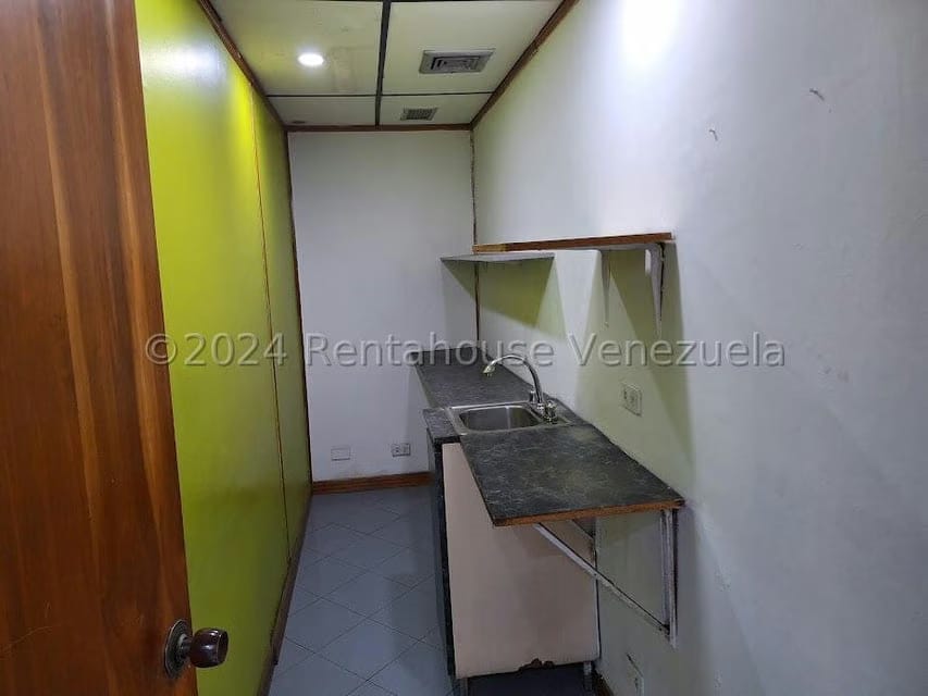 Comercial (Oficina) en Alquiler en Sabana Grande, Distrito Metropolitano - 4
