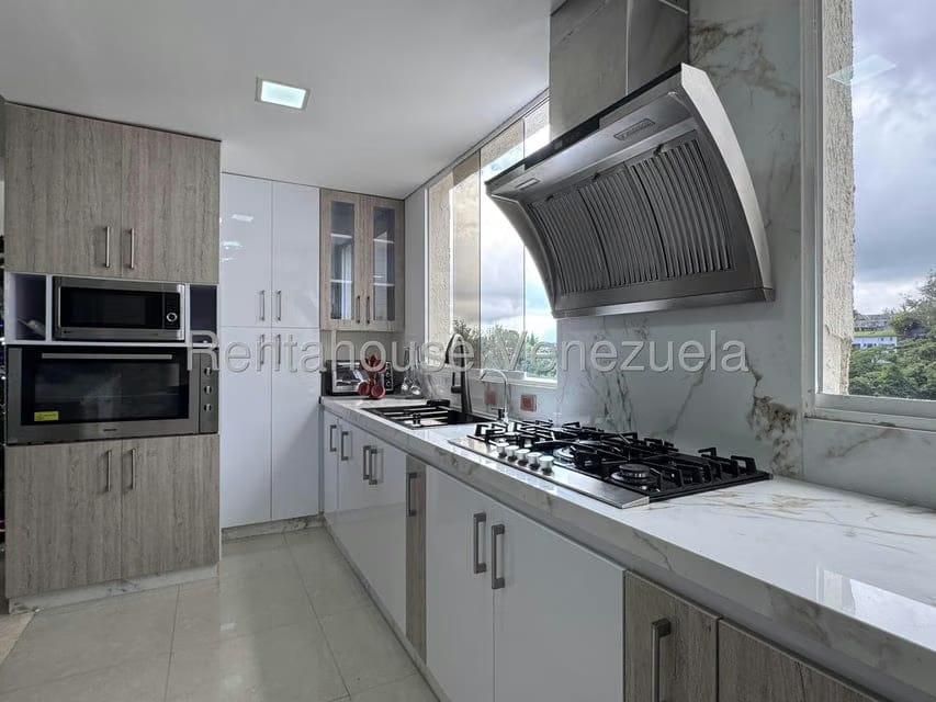 Apartamento (1 Nivel) en Venta en La Lagunita Country Club, Distrito Metropolitano - 13