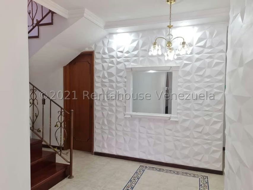 Casa (Multipes Niveles) en Venta en Mirador Panamericano, Miranda - 28