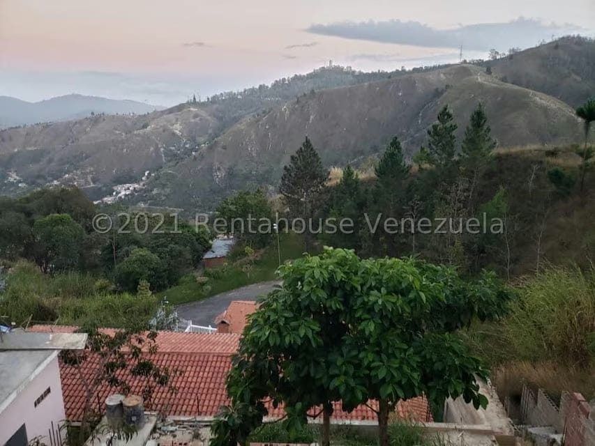 Casa (Multipes Niveles) en Venta en Mirador Panamericano, Miranda - 44