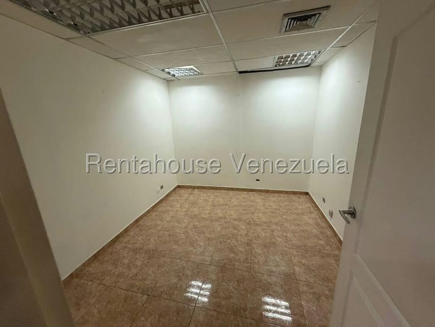 Comercial (Oficina) en Alquiler en La California Norte, Distrito Metropolitano - 4