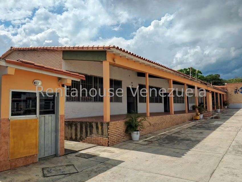 Comercial (Local Comercial) en Alquiler en Los Rastrojos, Lara