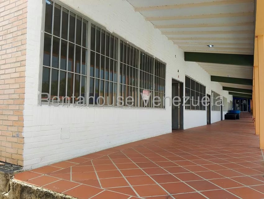 Comercial (Local Comercial) en Alquiler en Los Rastrojos, Lara - 2