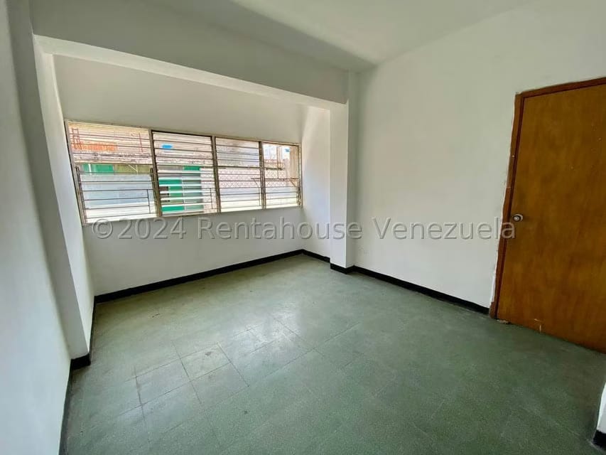 Comercial (Oficina) en Alquiler en Centro, Lara